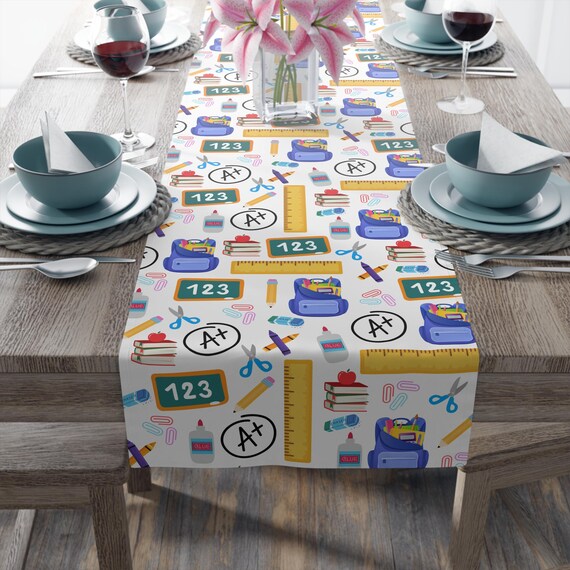 Chemin De Table Pour La Rentrée Scolaire 35,6 X 183 Cm - Chemin De Table Pour Intérieur - Bienvenue à L'école - Décoration De Table Basse, Dîner, Festival (C