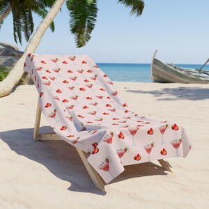 Strawberry Daiquiri Beach Towel, Adult Summer Cocktail Bath Pool Towel, Birthday Vacation Gift, Picnic Towel, Swim Gym Travel Towel