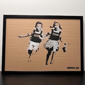 BANKSY (después): Magnífica plantilla sobre cartón -Enmarcada- Sólo 50 ejemplares.