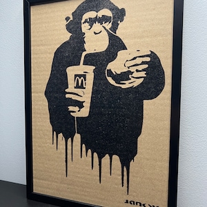 BANKSY (después): Magnífica plantilla sobre cartón -Enmarcada- Sólo 50 ejemplares.