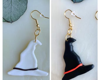Pendientes colgantes de sombrero de bruja: Charm de Halloween. Elaborados con arcilla polimérica para un toque encantador. ¡Dale un toque mágico a tu estilo otoñal!