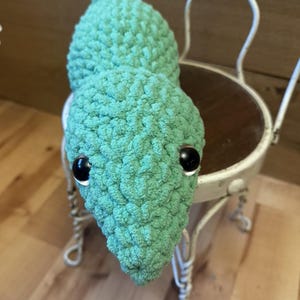 Handmade Crochet Chameleon, Lizard Lover Gift, Lizard Decor, Amigurumi Stuffie, Stuffed Animal Toy