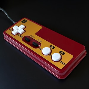 Mando Famicom Shell NES - Botones DMG blancos personalizados, cable de 1,8 m, auténtico