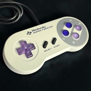 Mando Super Nintendo OEM restaurado a medida, color morado atómico + botones transparentes Funtastic Grape, cable nuevo de 1,8 m, carcasa auténtica, probado, SNES SFC