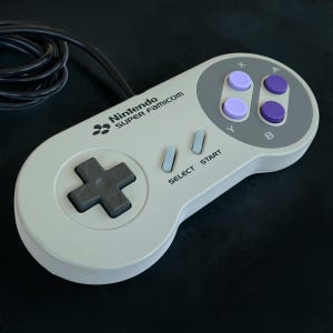Controle personalizado OEM para Super Nintendo, botões estilo SNES, gatilhos Start, Select e L/R transparentes, cabo novo de 1,8 m, carcaça autêntica, testado e restaurado.