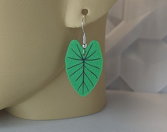 Alocasia arrow leaf earrings / plant earrings (hanging earrings with ear hooks)