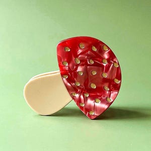 Mushroom Hair Claw Clip: Cottagecore Hair Accessory Supply