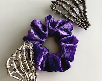 Skeleton Hand Hair Clip and Scrunchie Set: Gothic Punk Hair Accessory for Halloween, Dark Glam, and Alternative Styles