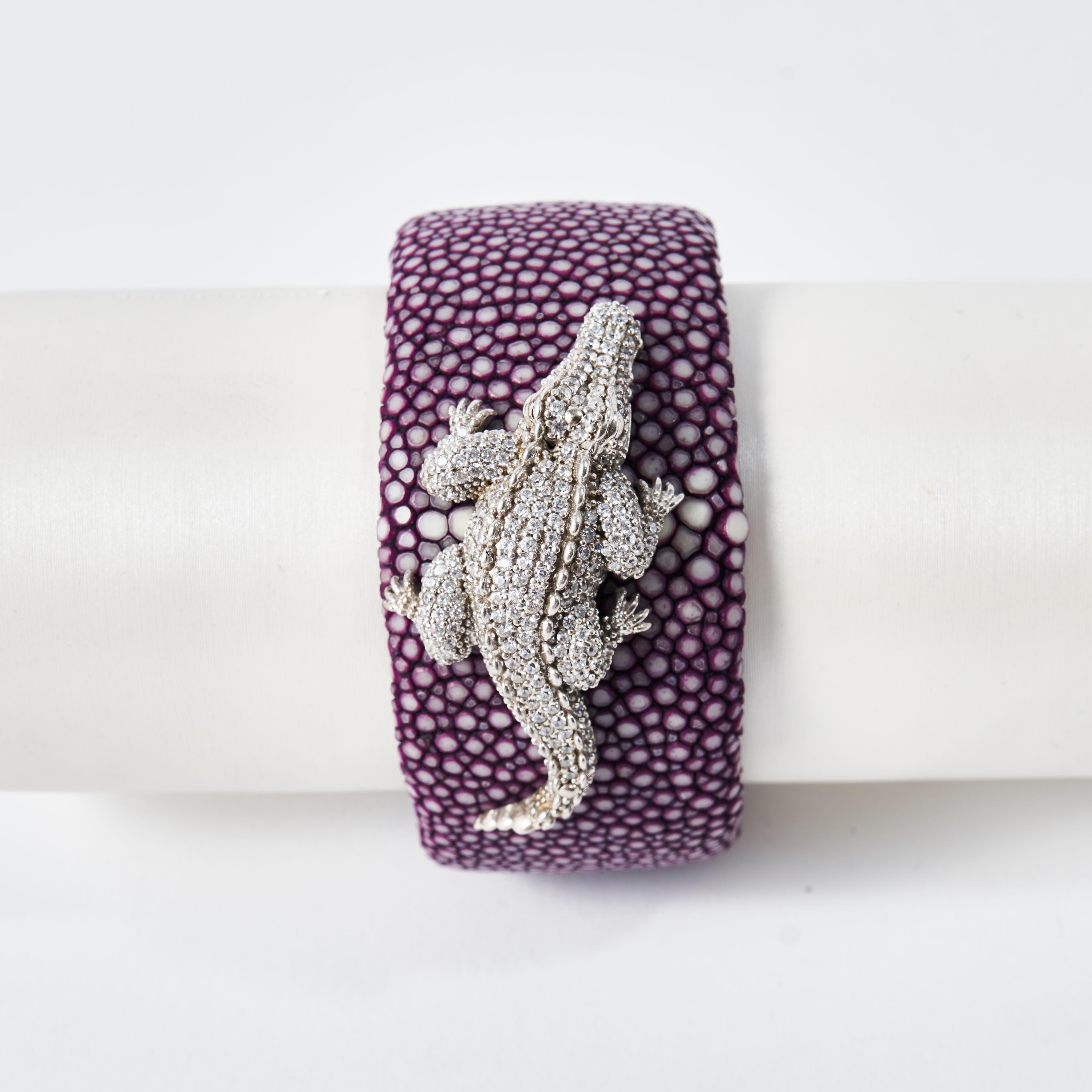 Crocodile Power Bracelet Stingray Leather Spirit Design Silver and