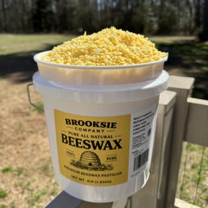 Beeswax Pellets Yellow and Unrefined 4Lb.