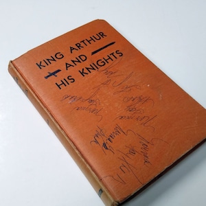 King Arthur and His Knights Hardcover Vintage Story Book The Goldsmith Publishing Company Date Unknown