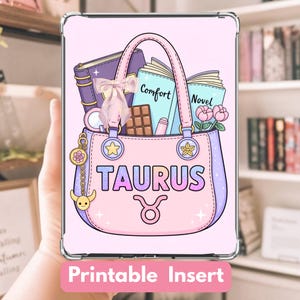 Puede incluir: Inserto imprimible con temática de Tauro en rosa y morado, con un diseño de bolso. El bolso contiene libros, una tableta de chocolate y flores. El texto "Taurus" y el símbolo de Tauro son visibles. El texto "Printable Insert" está en la parte inferior.