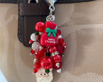 メリークリスマス刻印キーホルダー：エナメルサンタチャーム