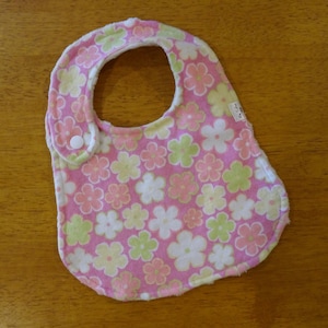 Pink Flowers Baby Girl Bib, Floral Bib, Flannel and Minky Bib, Infant Bib, Drool Bib, Soft, Light Pink Bib, Baby Girl Gift, Baby Shower Gift
