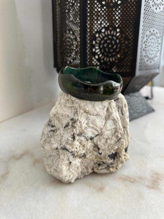 Rare Blue Moon Bakelite Scalloped Bangle – Marbled Gr… - Gem