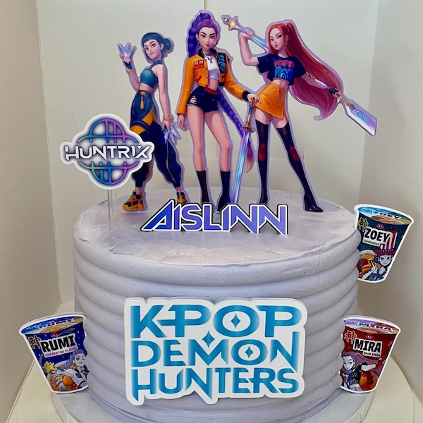 K-pop Demon Hunters cake toppers