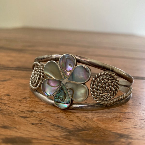 Vintage Mexican Silver Mother of Pearl Flower Filigree Bracelet Cuff. Vintage Jewelry.