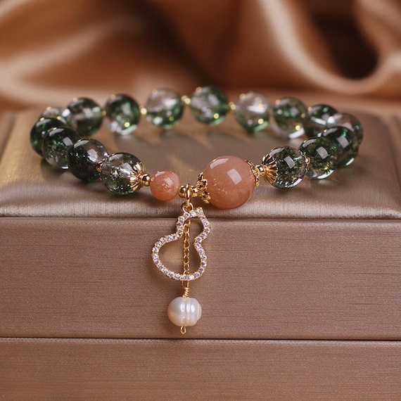 Green Beaded Bracelet For Women/Ladies Pearl Bracelet/Girls Natural Crystal Bracelet/Adjustable Bracelet/Handmade Jewelry/Gift For Her