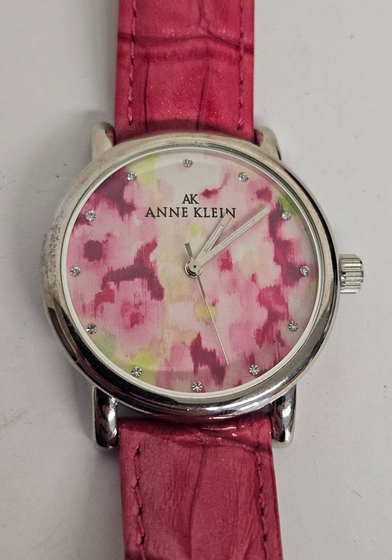 Beautiful Anne Klein Ladies Watch. Colorful Abstra