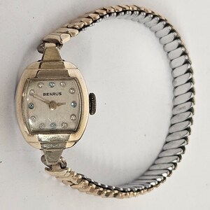 Benrus *Rare 40s Gold Antique Women’s Wind Up Watch Rare Vintage 1940s Art Deco Benrus BN2 Swiss Ladies Watch  main image 2