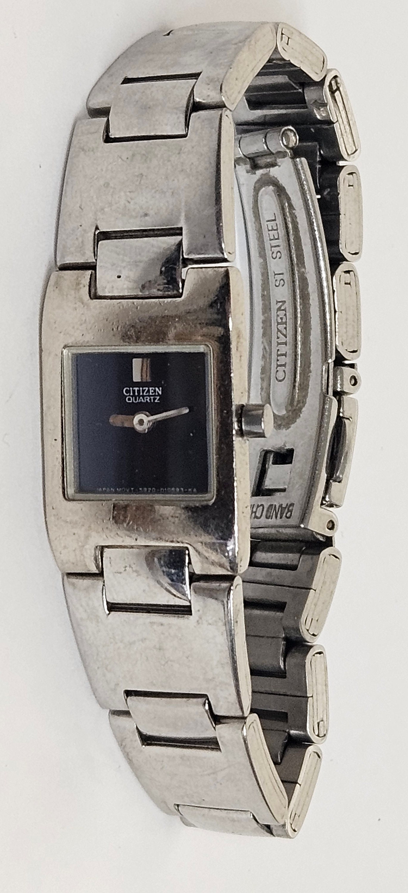 Vintage Womens Citizen 5920-S93584 Silver Tone Bracelet 