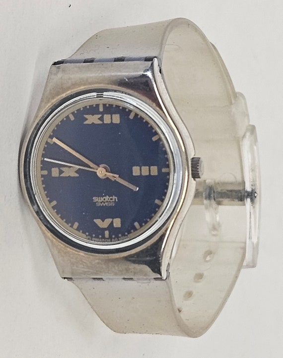 Vintage 90s Womens SWATCH Swiss Made Watch. Blue D