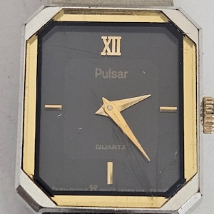 Vintage PULSAR V230 5010 By Seiko 2-Tone Quartz Watch. Black Dial. Works Perfectly. SHIPS FREE