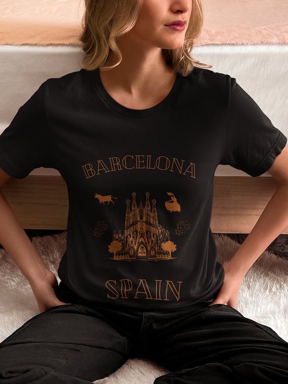 Barcelona Spain Majestic Tee With Sagrada Familia Print - Stylish Unisex  T-shirt With Comfortable Travel-inspired Fashion - Etsy Canada