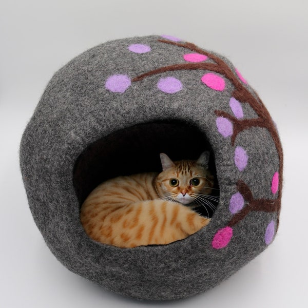 Handmade Felted Wool Cat Cave | Cat Bed | Cozy Cat Bed | Warm Cat House | Soft Cat Cocoon | Eco-Friendly Natural Wool | Unique Pet Gift