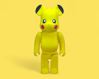 Op Pikachu x Bearbrick geïnspireerde 3D-gedrukte figuur van 8" | Pokémon fanart-displaysculptuur | Custom designer speelgoedstijl