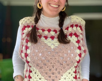 Pull sans manches en crochet fait main coeur rose et rouge - Mode cosy pour la Saint-Valentin