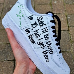Custom Hand-Painted Nike Air Force 1 Sneakers with a realistic portrait of  Singer Travis Scott painted and his song Lyrics "Said ill be there in 10, but I got there in four"- Personalized Shoes for Music fans lovers- Travis Scott