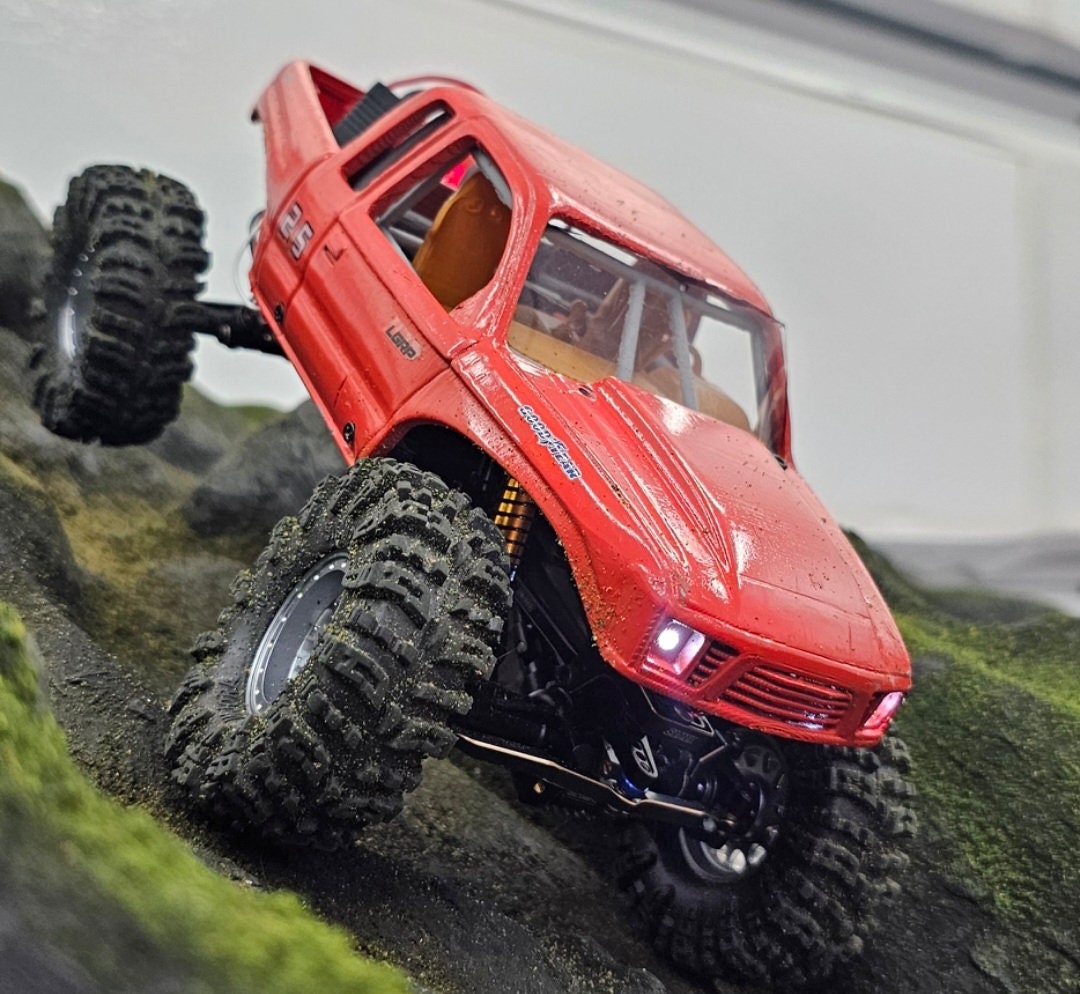 1/18 Scale Tacoma Inspired Crawler Body - Fits Aftermarket Trx4m