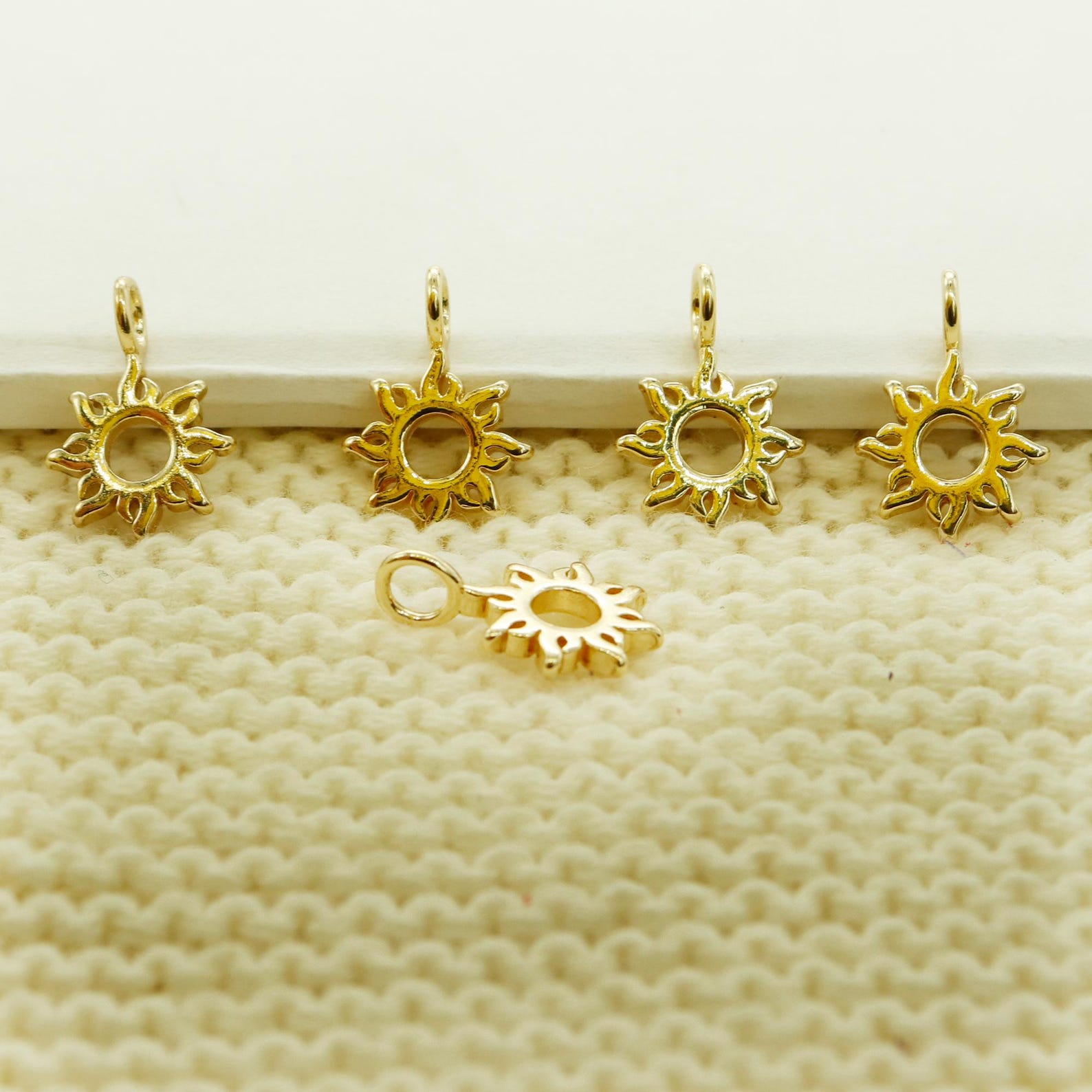 Shining Golden Sun Ray Pendant, Personalized Fashion Jewelry Accessory ...