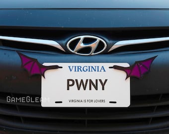 Nummerplaat vleermuisvleugels paar [Kies je kleuren, holografisch 6,5" breed] - Past op auto's of motorfietsen - Een magisch fantasiecadeau voor hem of haar