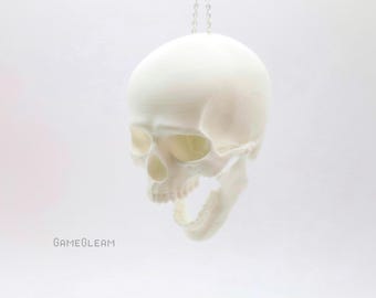 Skull Car Charm: scharnierende Goth-achteruitkijkspiegelhanger
