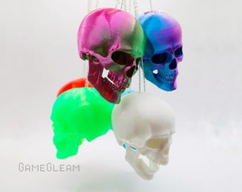 Skull Car Charm [Kies je kleuren, 3" gelede kaak achteruitkijkspiegelhanger] - Goth hangend autoaccessoire - Een skeletcadeau voor hem of haar