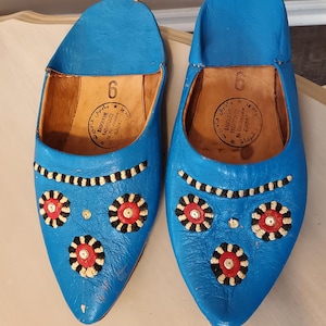 Vintage early 1990s ladies authentic handmade leather Babouches from Morocco