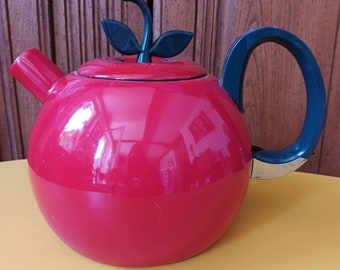 Vintage Tomato Kettle