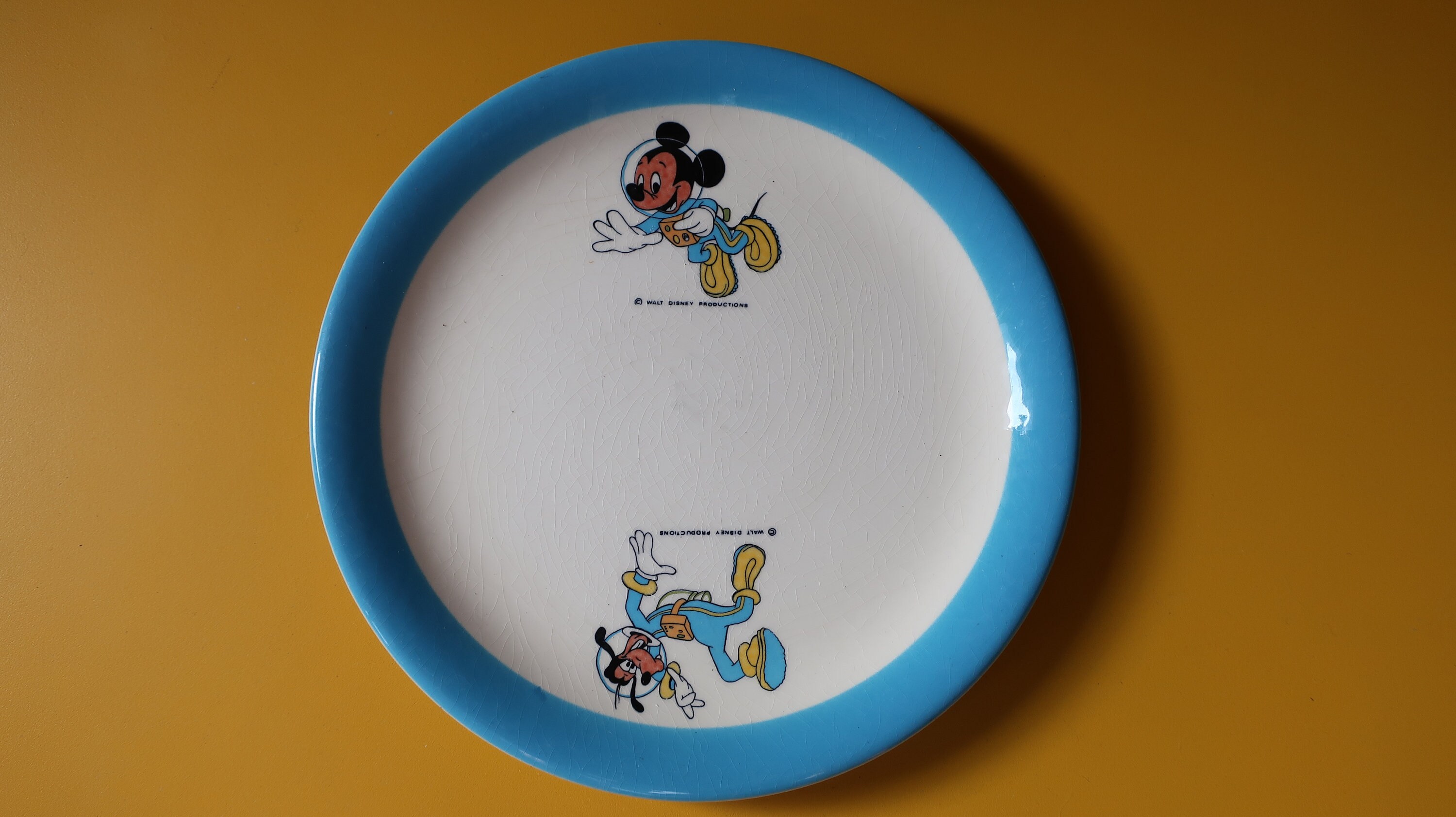 2 assiettes creuses pour enfant, Bambi, Disney 1991, Plastorex - Début de  Série