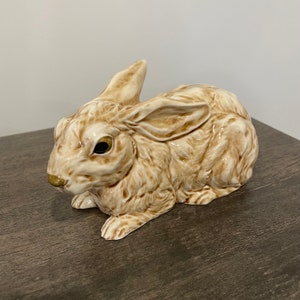 Vintage Ceramic Bunny Rabbit