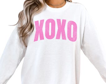 XOXO Graphic Sweatshirt, Comfort Colors Valentine Crewneck