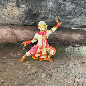 Khon Thai Ramakien Fridge Magnets Set – Hanuman Resin Figurine