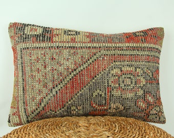 Turkish Kilim Cushion Cover - Throw Bohemian Rustic Decor - Vintage Lumbar pillow cover - Floor Bench Cushion - Decorative throw 16x24 Cover