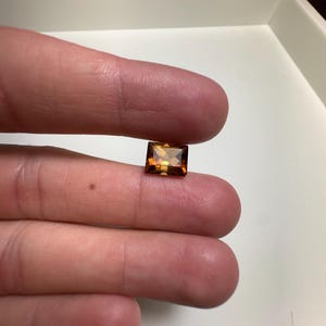 Natural Mexican Jerez/Sherry Topaz 4.63 ct Corte Rectangular de tijera