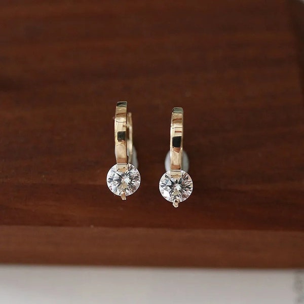 Boucles d'oreilles en Acie rinoxydable, boucles d'oreilles en zircone, boucles d'oreilles délicates, boucles d'oreilles minimalistes, superb