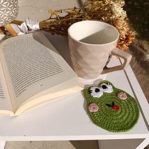 Frog Crochet Coaster Pattern: Beginner-Friendly DIY (Digital PDF Download)