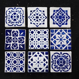 Azulejo-tegels als onderzetters of wanddecoratie.