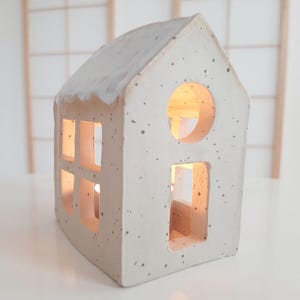 Aardewerk theelichthuisje