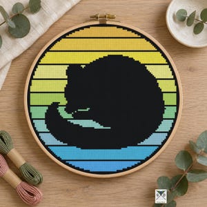 Dormouse on a Rainbow Circle Cross Stitch Pattern PDF - 100x100 - 11 Colours